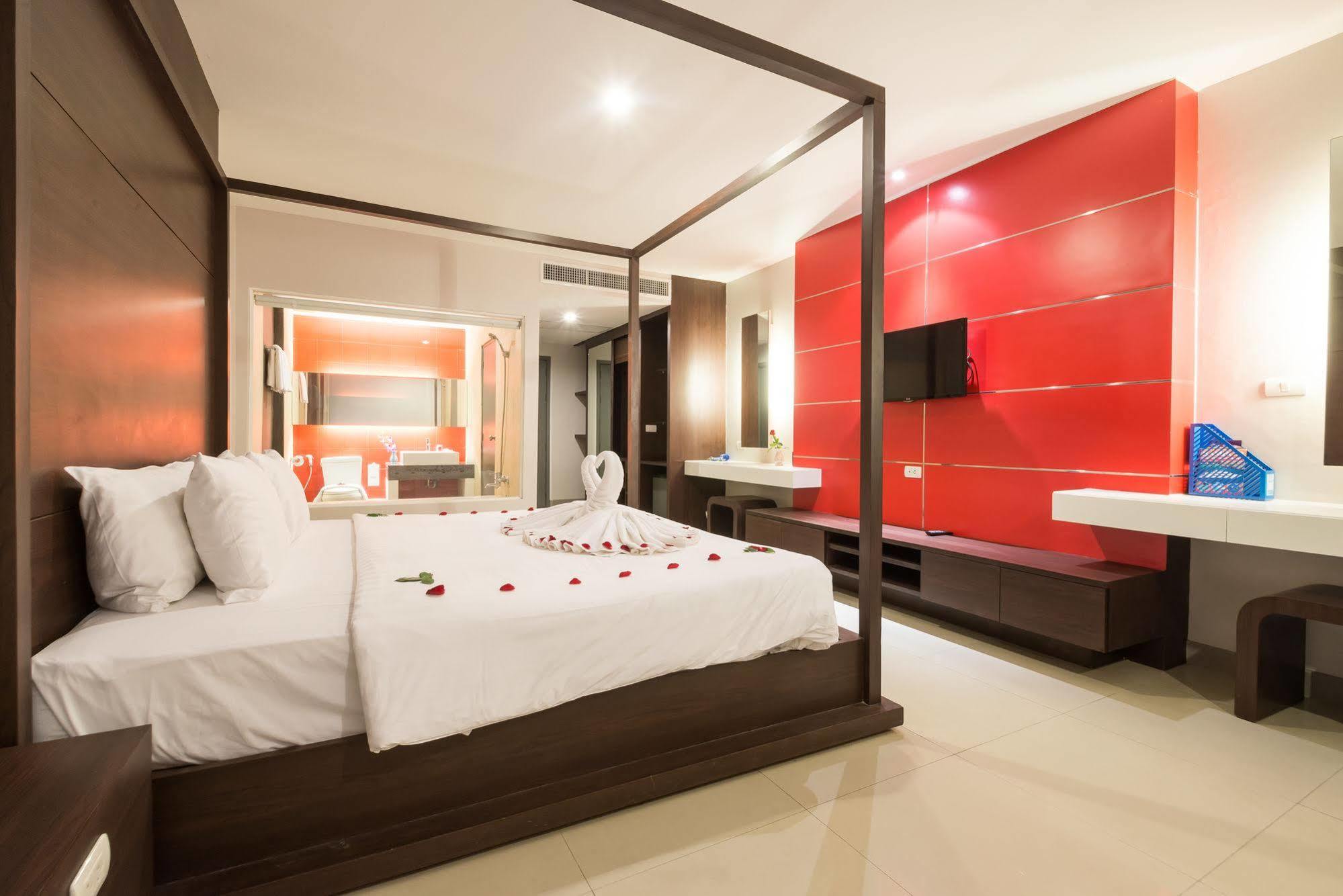Alfresco Phuket Hotel Patong Екстер'єр фото